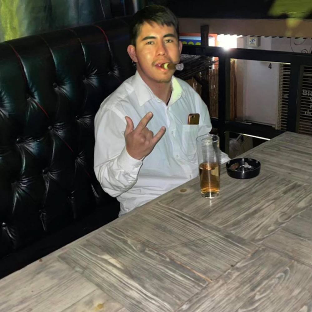 Meet your Posher, Alejandro